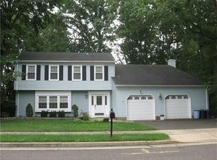 9 Marlee Dr, Spotswood, NJ