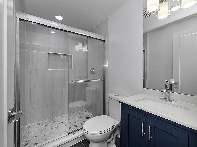 2158 W 18th St #1 — Photo 22