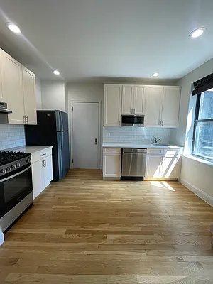 Rented by PMG Real Estate  | media 14