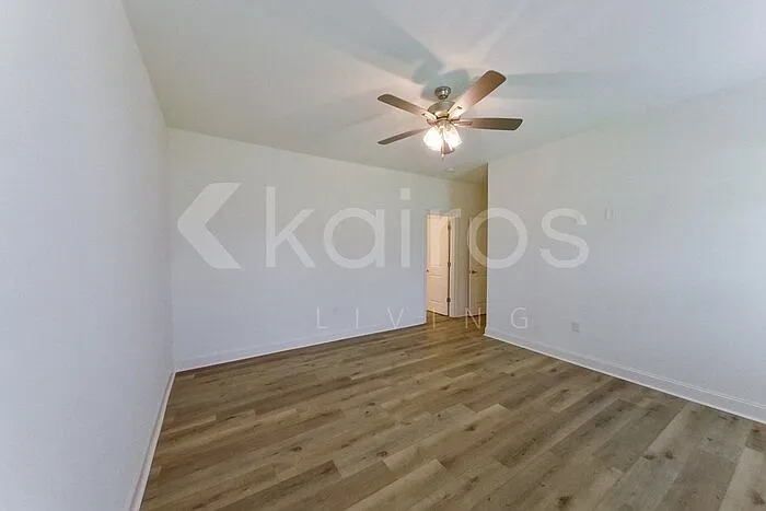 7936 Hendrick Dr — Photo 9