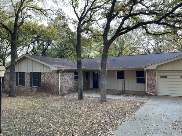 115 Nottingham Cir, Bridgeport, TX 76426