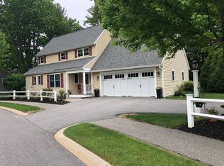 19 Lexington Dr, Kennebunk, ME 04043