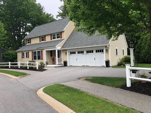 19 Lexington Dr, Kennebunk, ME 04043