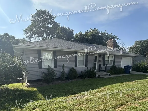 605 Short St, Knob Noster, MO 65336
