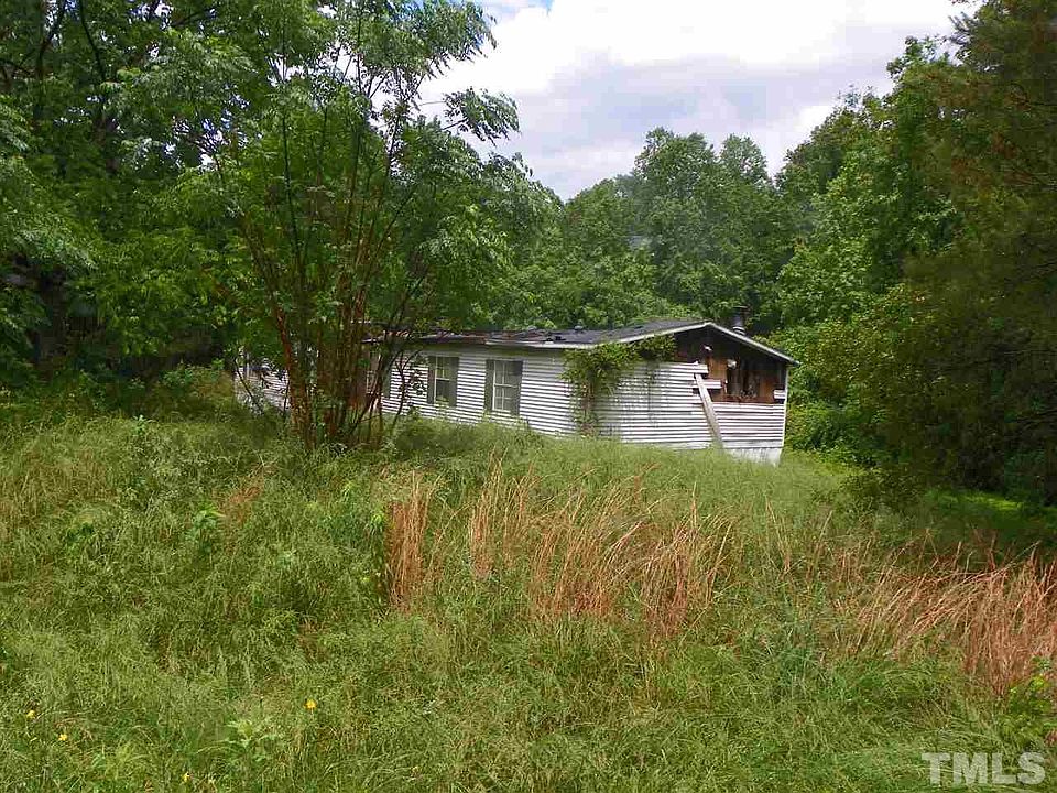 2nd image of 824 Glen Laurel Rd
