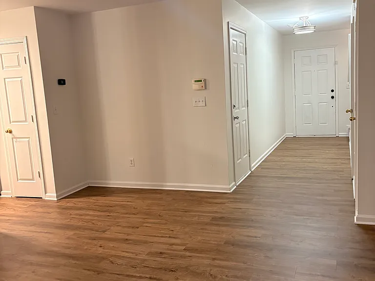 8541 Westhope St — Photo 9