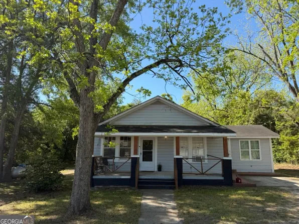 6617 E College St, Wrightsville, GA 31096