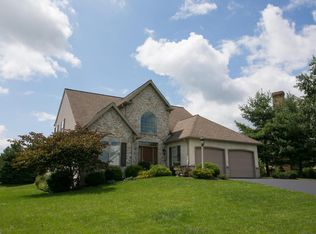 853 Stonebridge Dr, Lancaster, PA