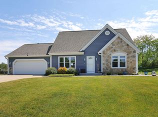 11821 242nd Ave, Trevor, WI 53179