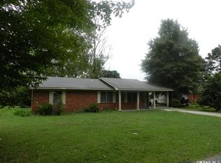 13 Arthur Hoppers Rd, Trenton, TN 38382