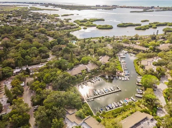 1633 Boathouse Cir #17B, Sarasota, FL 34231