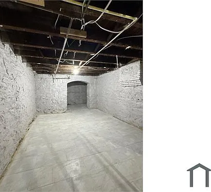 3425 Edmondson Ave — Photo 8