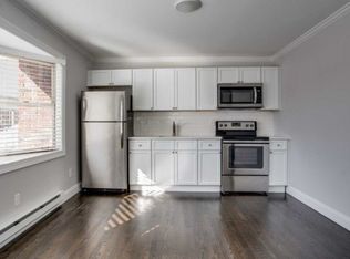 167 Middle Rd APT 1, Blue Point, NY 11715