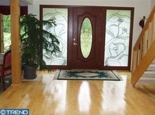 710 Worthington Dr, Moorestown, NJ 08057