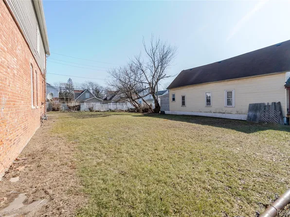 1486 17th St, Detroit, MI 48216