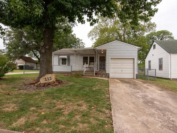 112 Northpark Blvd, Coffeyville, KS 67337