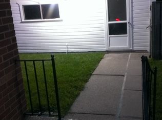 19224 Tyrone St, Harper Woods, MI 48225