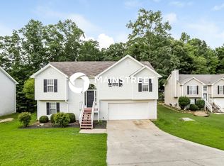 3848 Valley Creek Dr, Flowery Branch, GA 30542