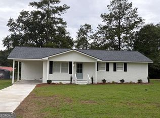 1320 Newton Dr, Tifton, GA 31794
