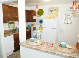 7184 Twin Oaks Dr APT E, Indianapolis, IN 46226