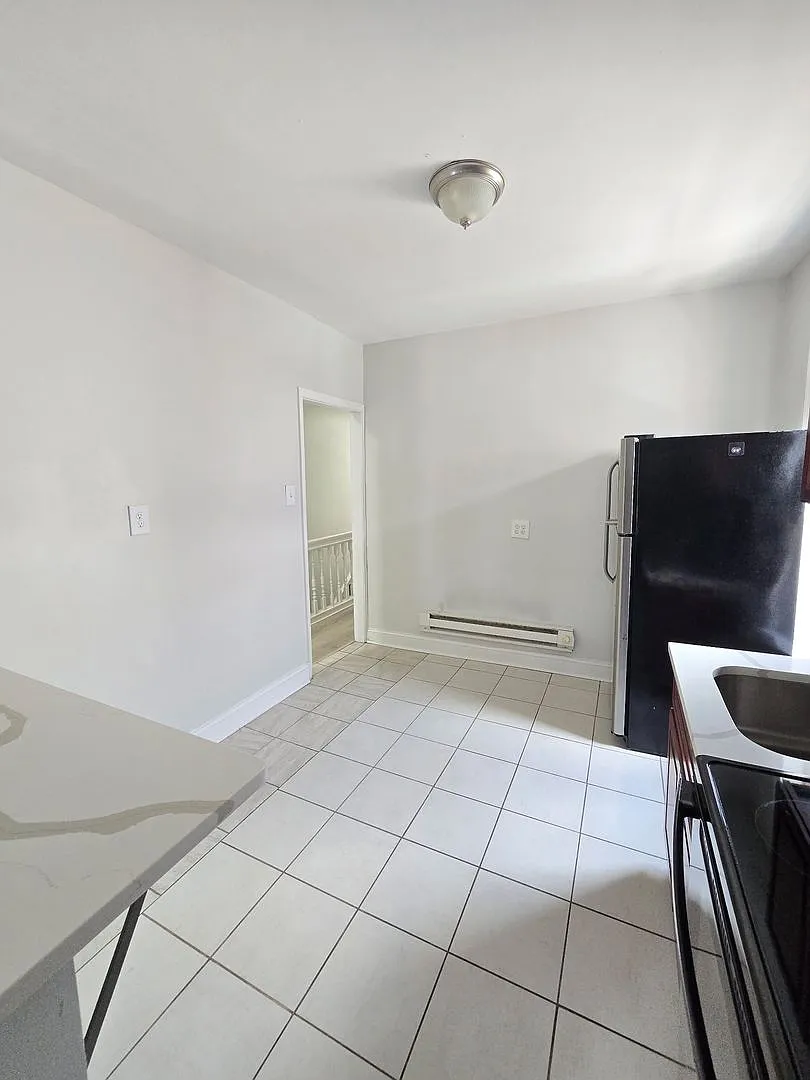 2026 Edgemont Ave — Photo 3