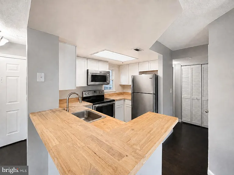 14113 Bowsprit Ln #202 — Photo 9