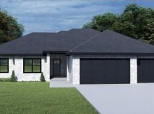 810 E Crew Dr, Nixa, MO 65714