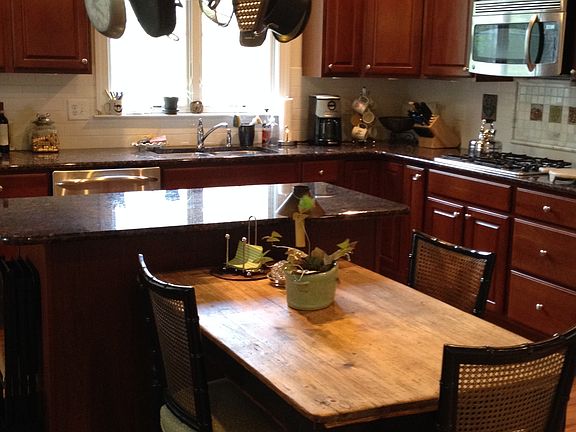 Cherry kitchen w/granite