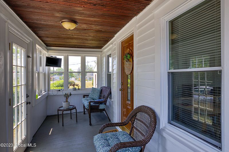 2nd image of 5 Wilson Avenue
