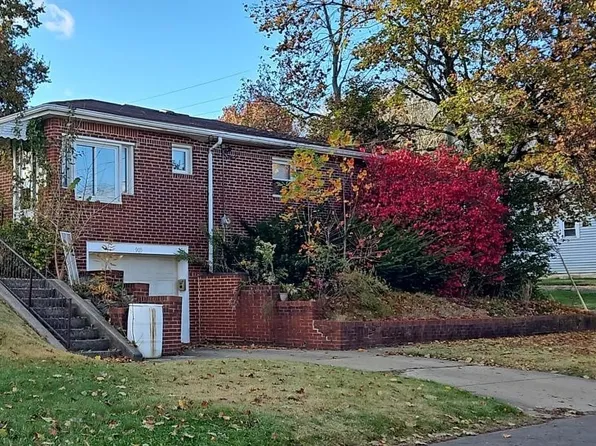 905 9th St SW, Massillon, OH 44647