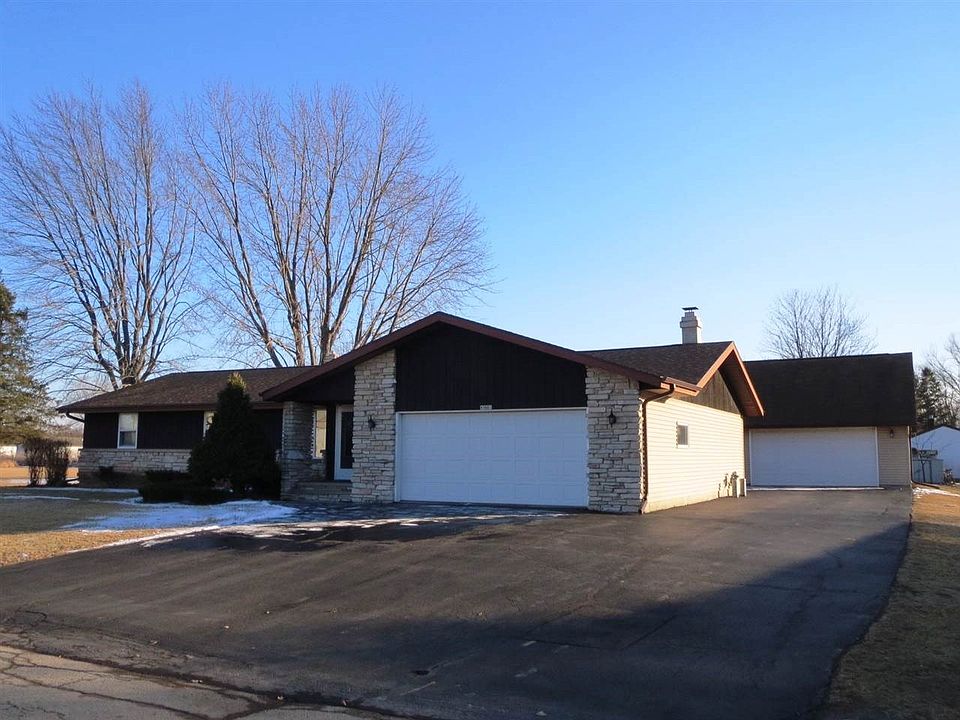 Well built home with shop!