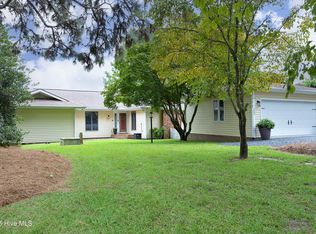 122 Lakeview Point, West End, NC 27376