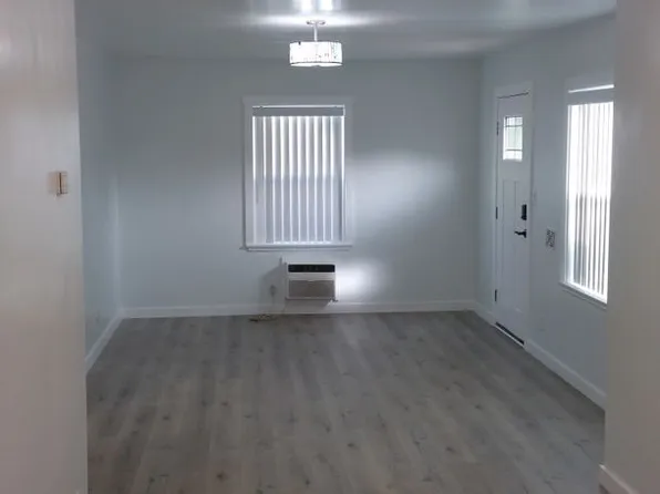 315 E Valencia Ave APT D, Burbank, CA 91502