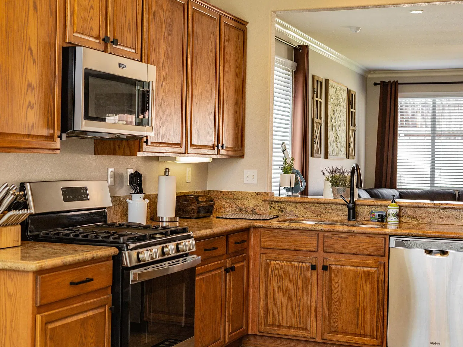 11580 Deerfield Dr — Photo 3