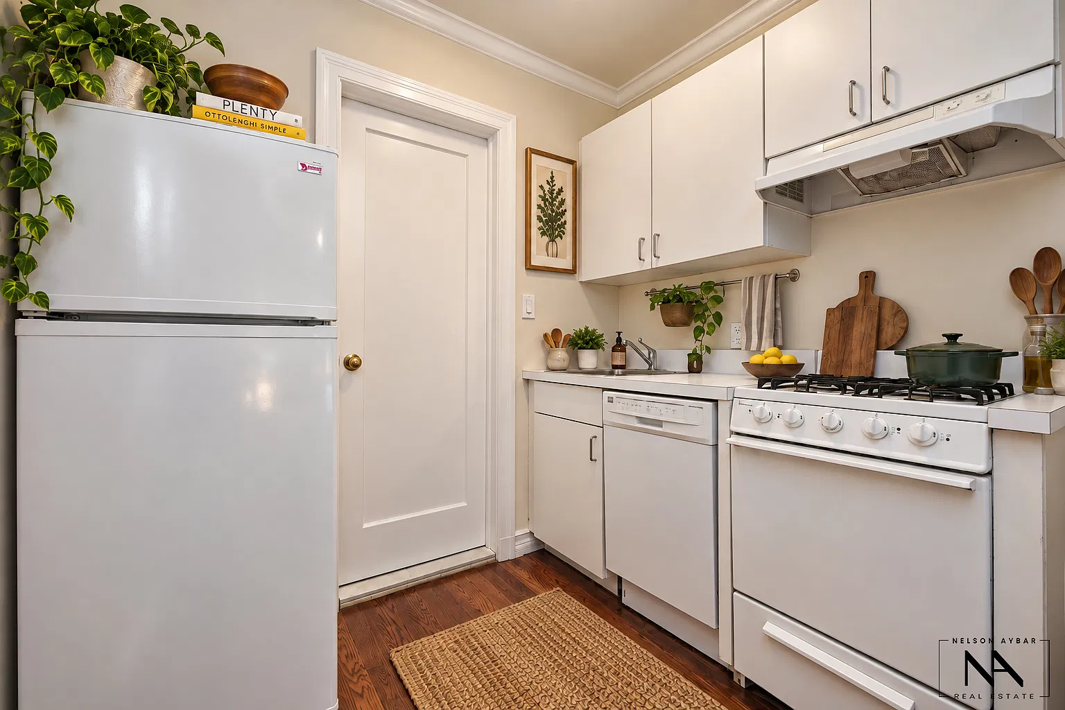 447 East 84th Street — Photo 3