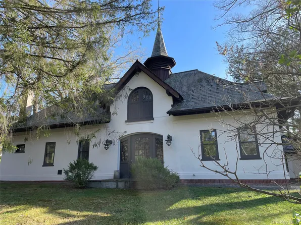 12 Pine Hill Rd, Tuxedo Park, NY 10987