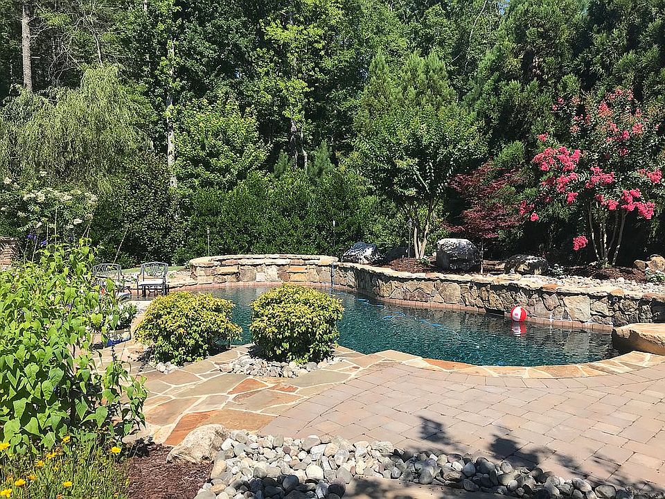 2nd image of 6820 Piershill Ln