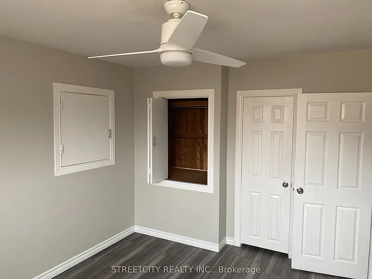238 Burnside Dr — Photo 13
