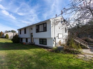 243 Hampstead Rd, Derry, NH 03038