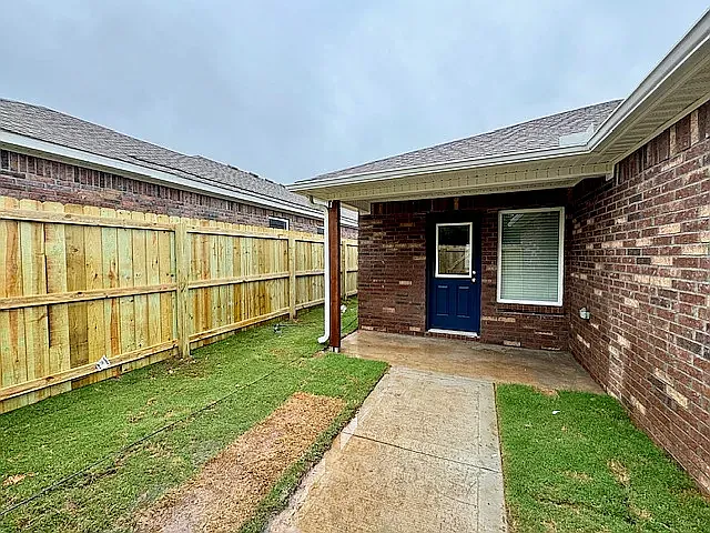 2440 N Raven Ln — Photo 18