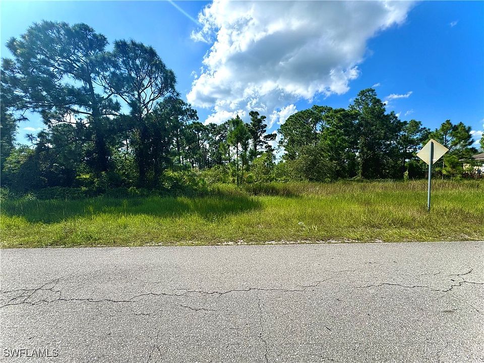 1st image of 576 Eisenhower Blvd