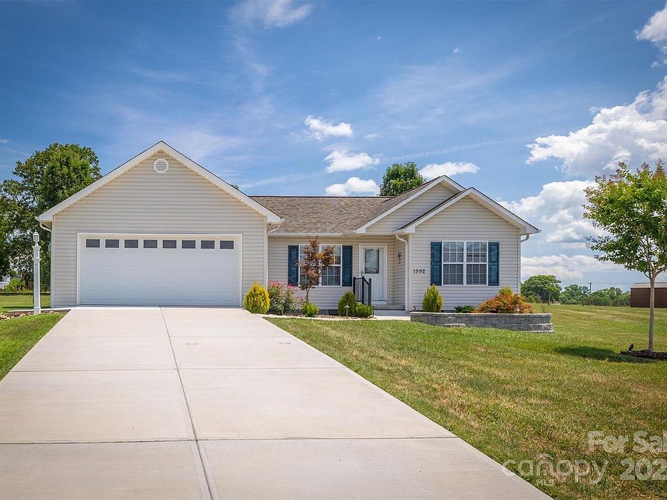 1st image of 1592 Windy Holly Ln