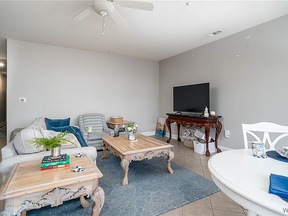 4th image of 1510 9th St Unit 116