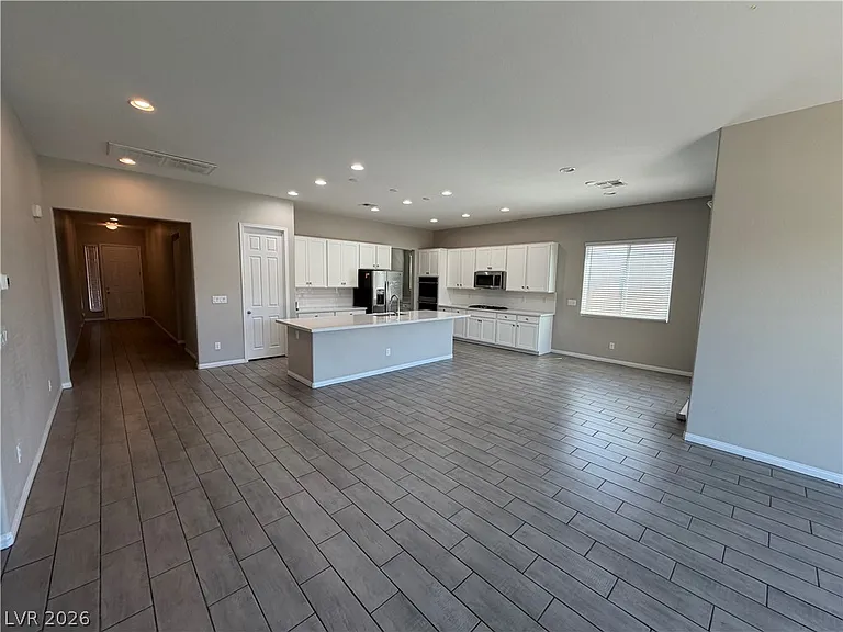 63 Barton Bay Ave — Photo 15