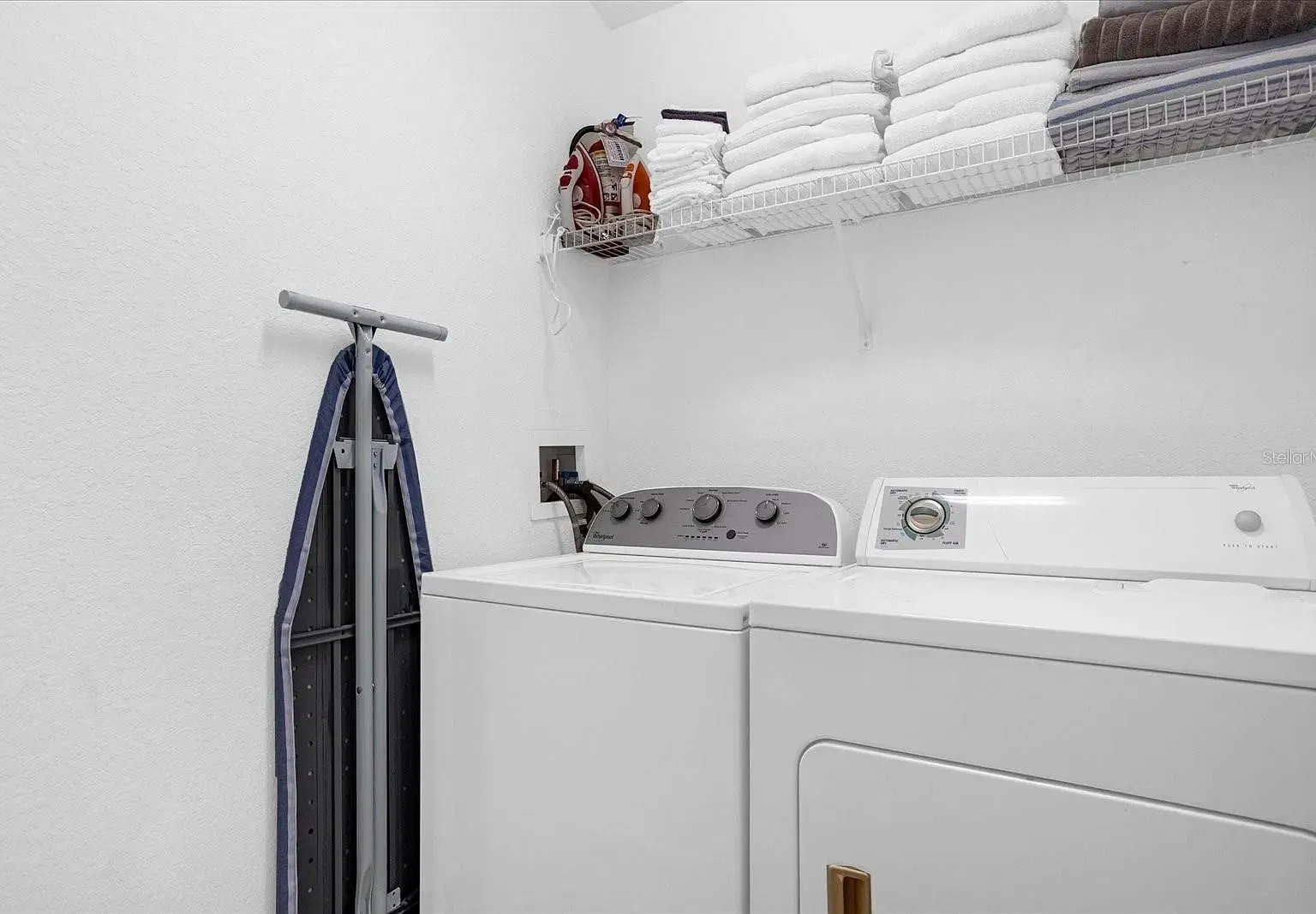4 bed, 1412 sqft, $2,395 — Photo 4