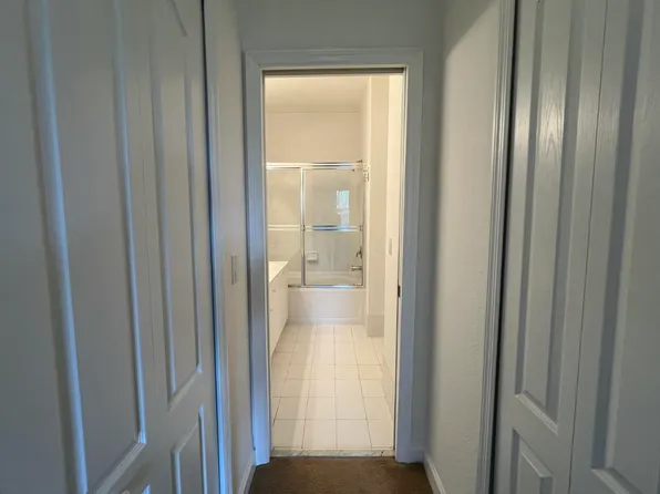 150 Jacaranda Country Club Dr #102, Plantation, FL 33324