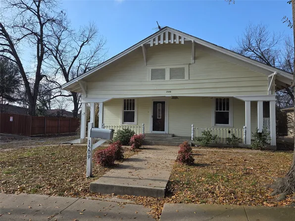 1509 Bois D Arc St, Commerce, TX 75428
