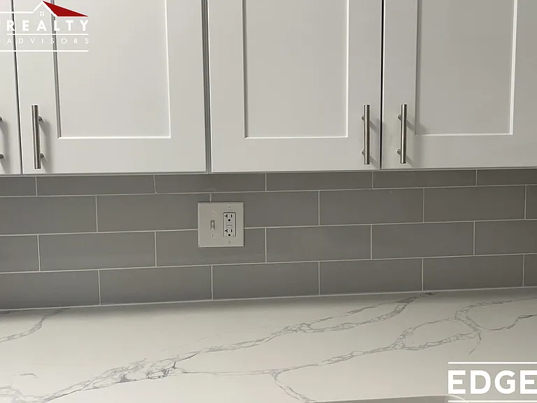 207 Lake Shore Rd #3 — Photo 3