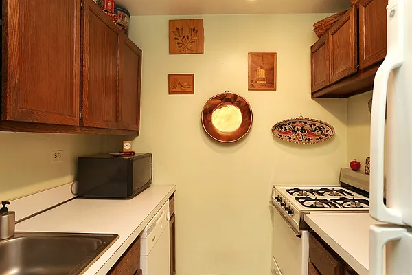 Sold by Corcoran | media 10