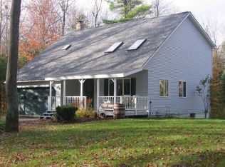 35 Mary Ln, Oakland, ME 04963